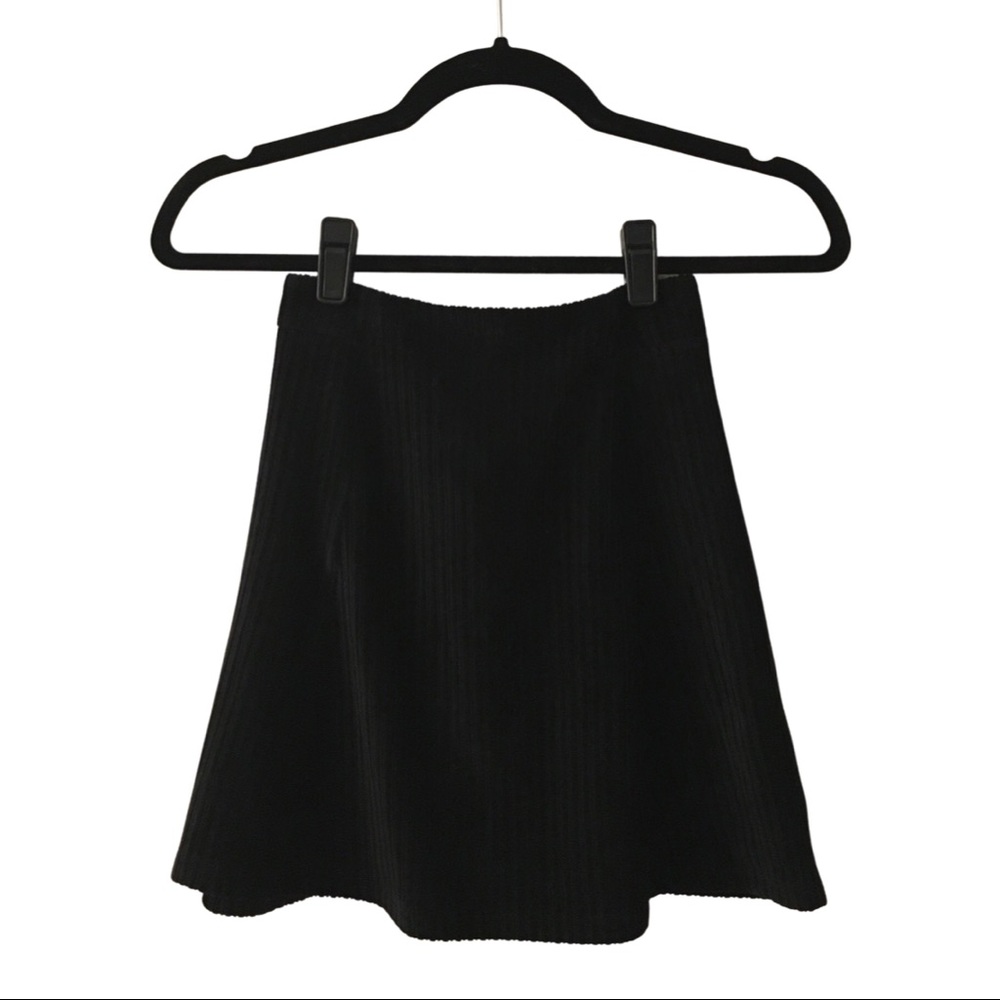 Circle Zip Front Ribbed Corduroy Mini Skater Skirt - Picture 2 of 4